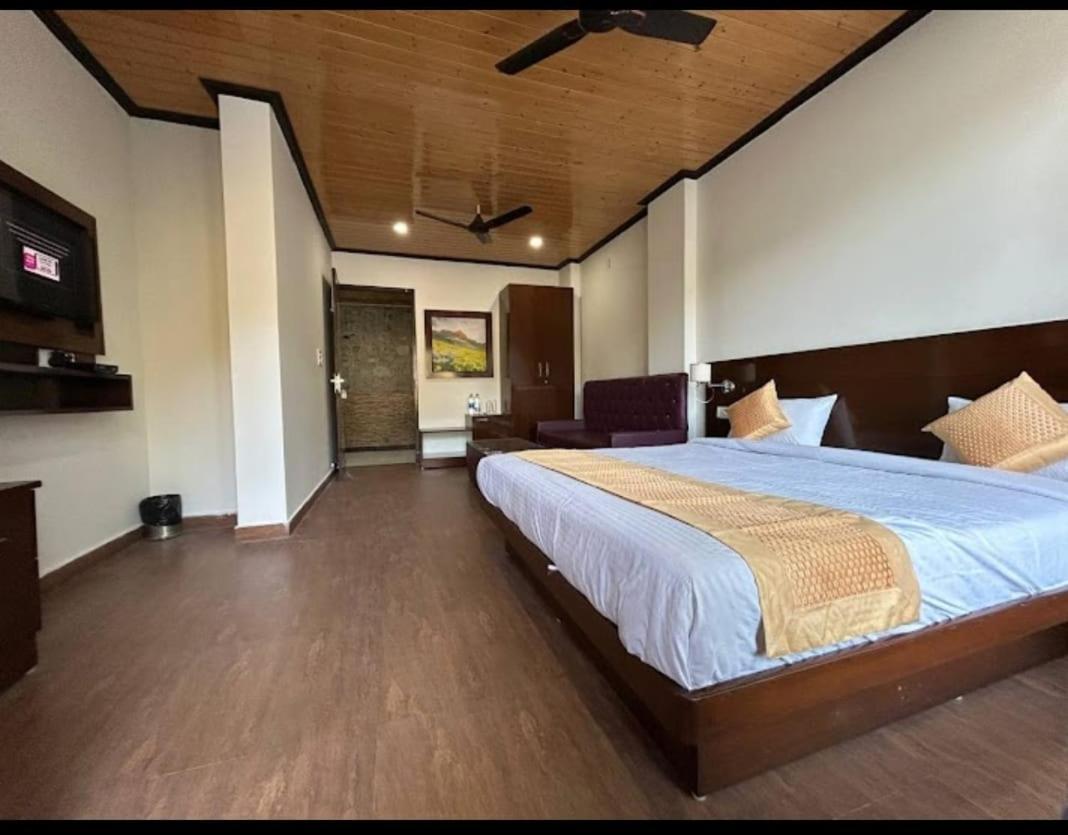 Hotel 7 Heavens Mussoorie Eksteriør billede