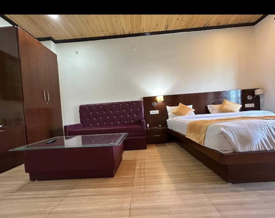 Hotel 7 Heavens Mussoorie Eksteriør billede